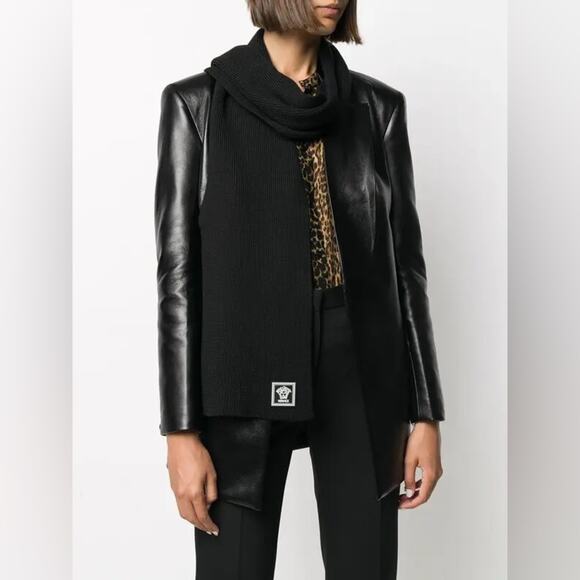 Versace Medusa Wool Ribbed Scarf dark navy